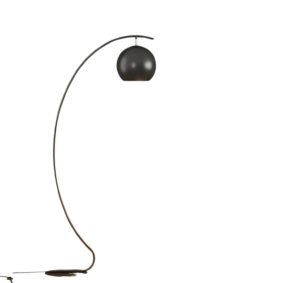 Lampadaire design yora en demi lune avec abat-jour sphérique noir et arche métallique courbée au style élégant
