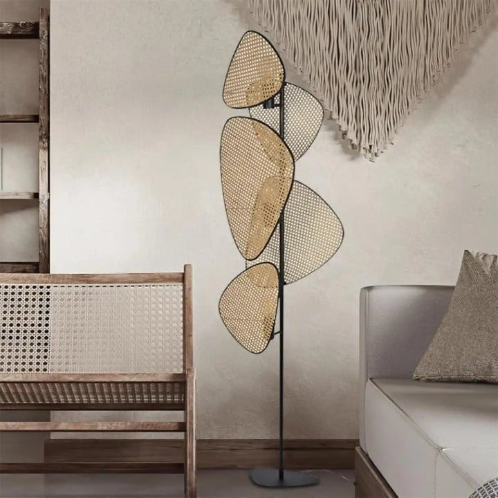 Lampadaire sculptural noir ou beige style unique déco