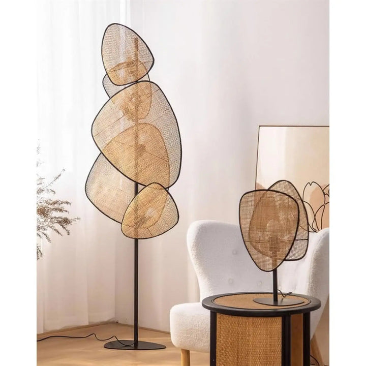 Lampadaire sculptural noir ou beige style unique déco