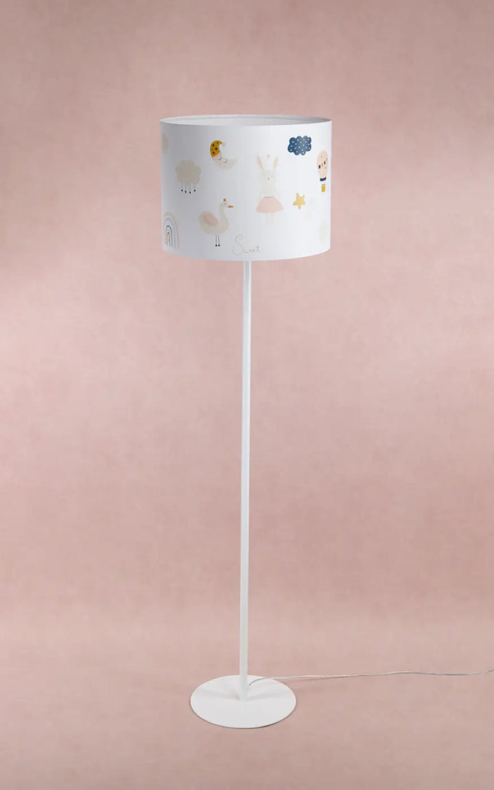 Lampadaire enfant blanc avec abat-jour cylindrique à motif douceur enchantée en pastel pour chambre d enfant