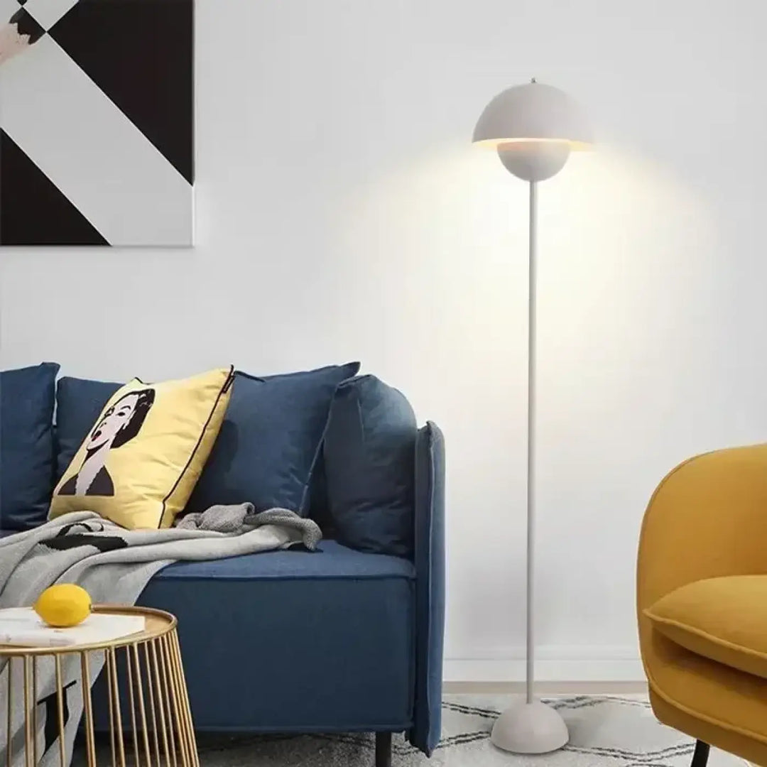 Lampadaire champignon nordique ledia blanc avec abat-jour en dôme minimaliste et tige fine élégante
