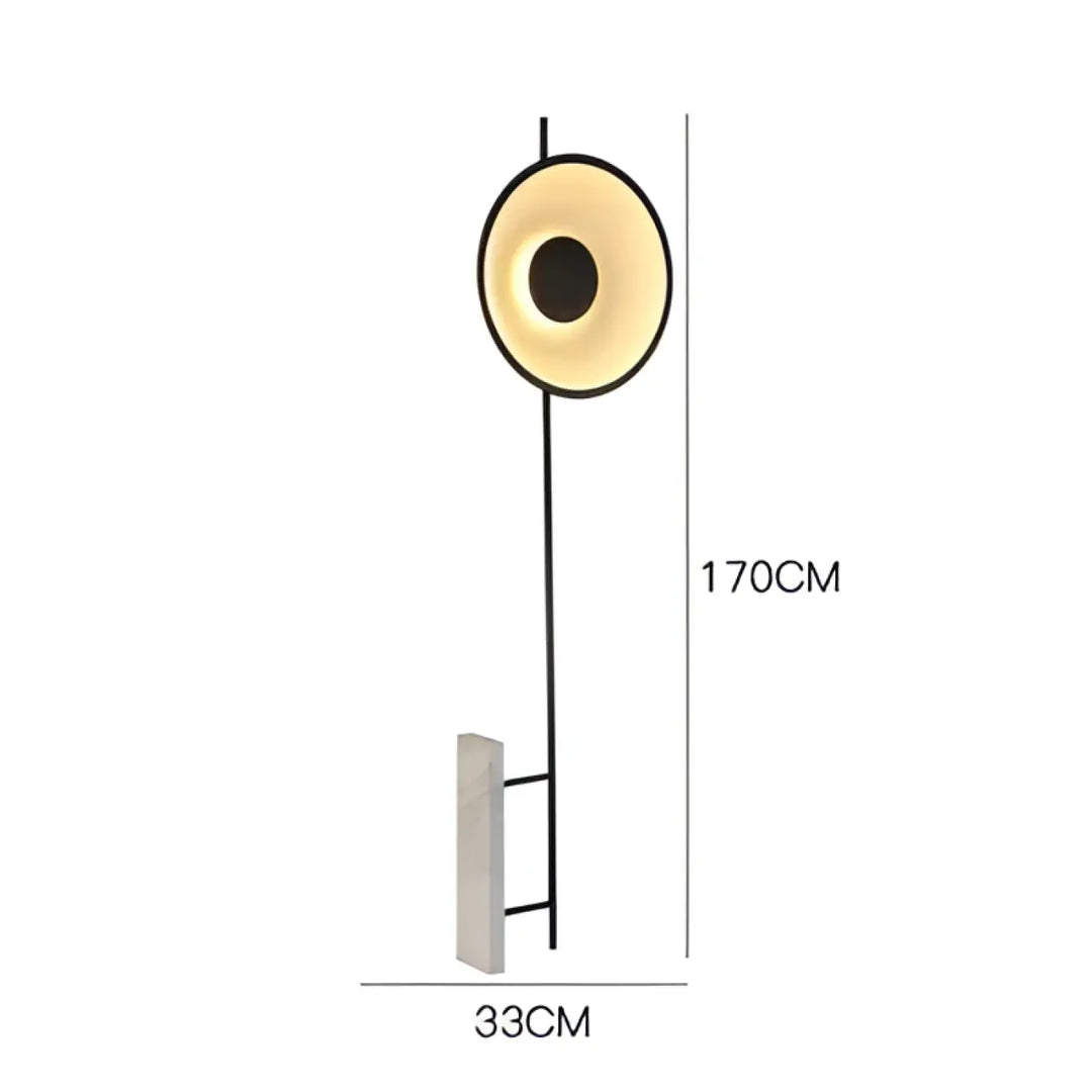 Lampadaire noir au design minimaliste pour intérieur élégant
