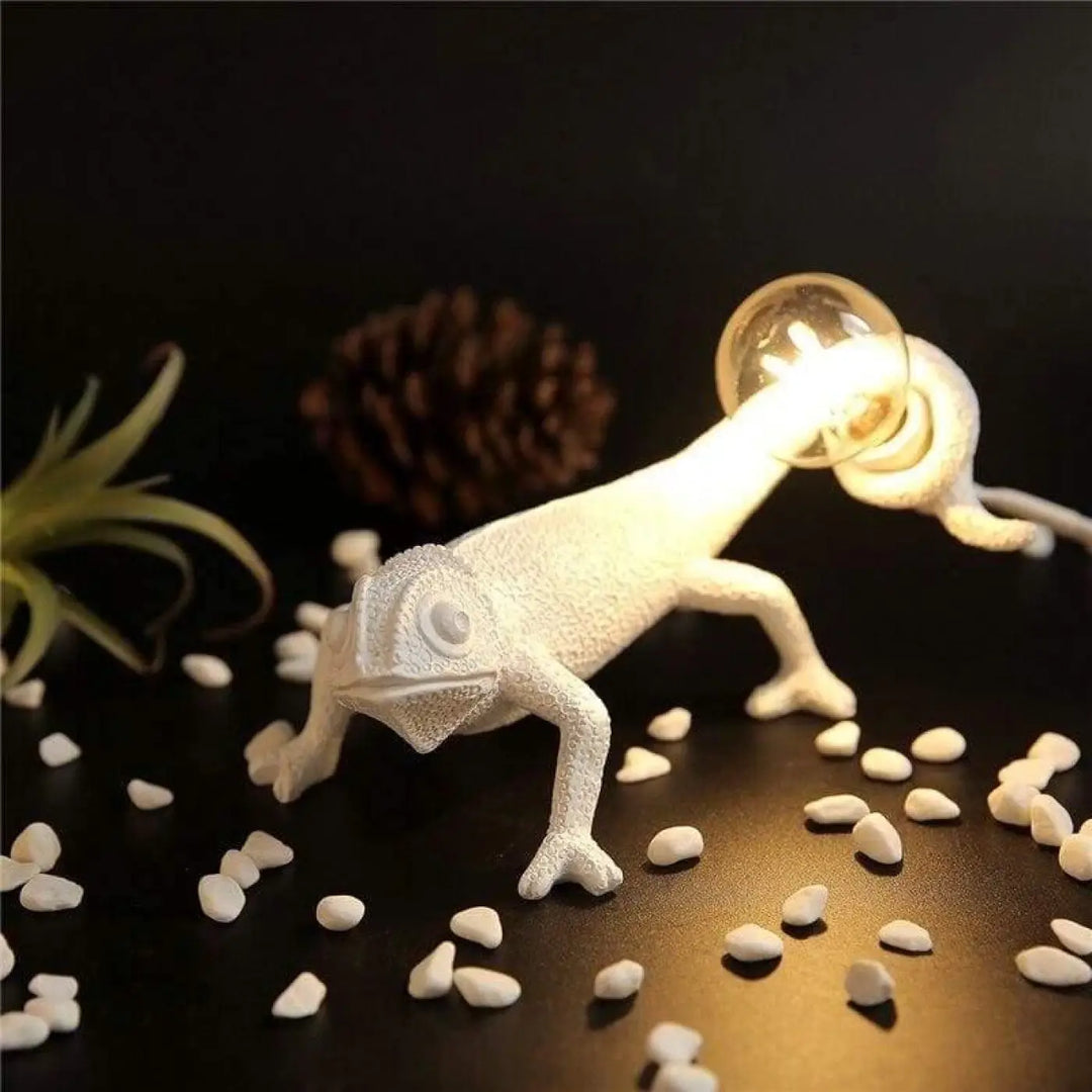 Lampe Caméléon Rotin Blanc Style Animalier Original