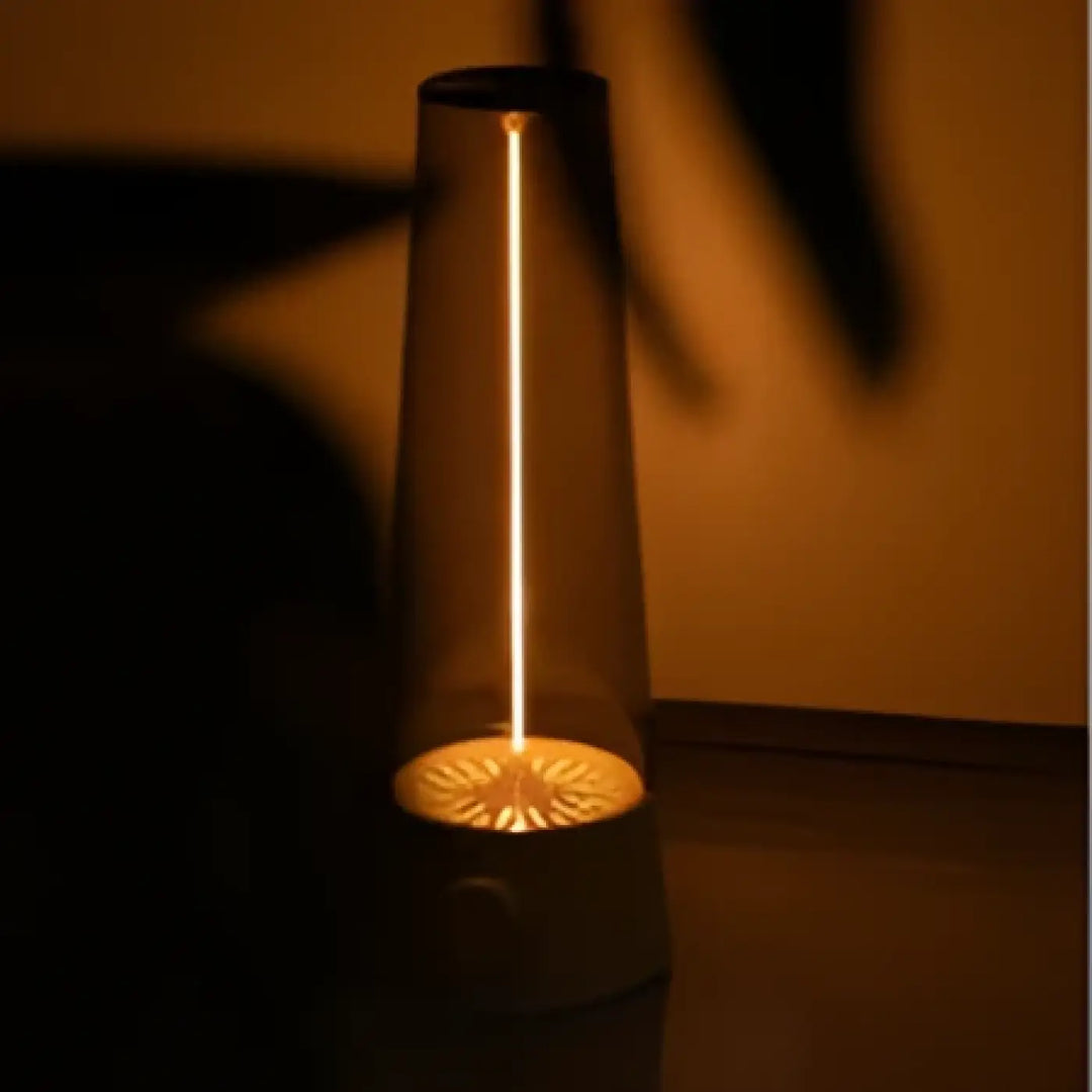 Lampe de chevet conique moderne shadow avec corps cylindrique ambre et lumière chaude intérieure