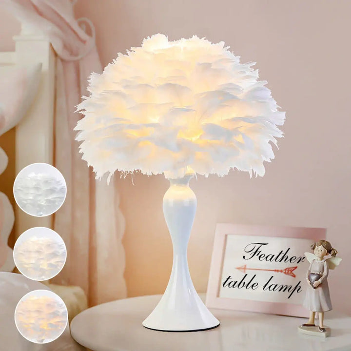 Lampe de chevet penna avec plumes blanches illuminées et base élégante brillante pour un éclairage doux
