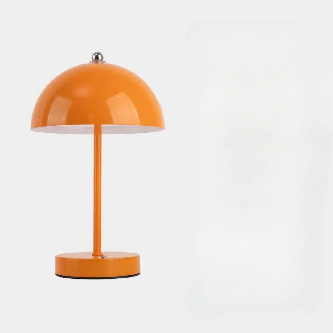 Lampe de chevet skadi design scandinave avec lampe orange dome en metal et éclairage tamisé pour lumière douce