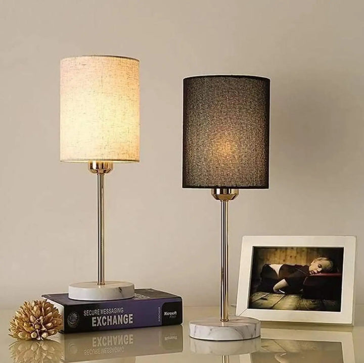 Lampe De Chevet A Pile Avec Base En Bois