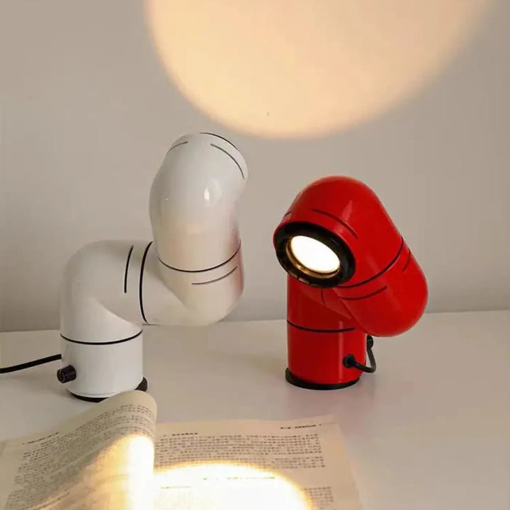 Lampe de chevet alana chevet rétro futuriste en forme de tuyau rouge et blanche avec accents noirs pour décoration intérieure
