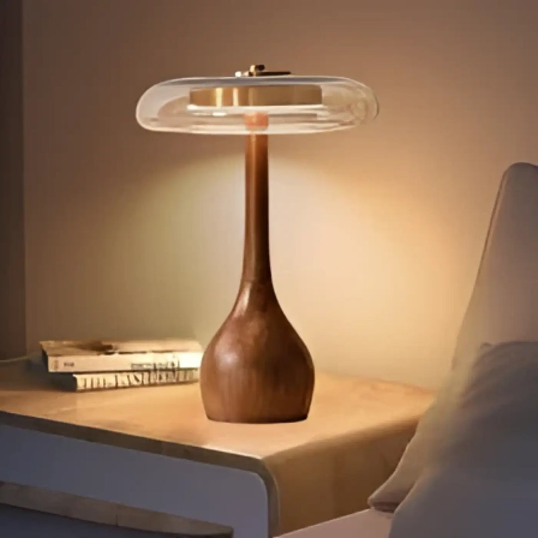 Lampe de chevet baobab en bois chaud avec abat-jour en verre clair et design courbé pour décoration intérieure chevet rétro plus qu’un luminaire