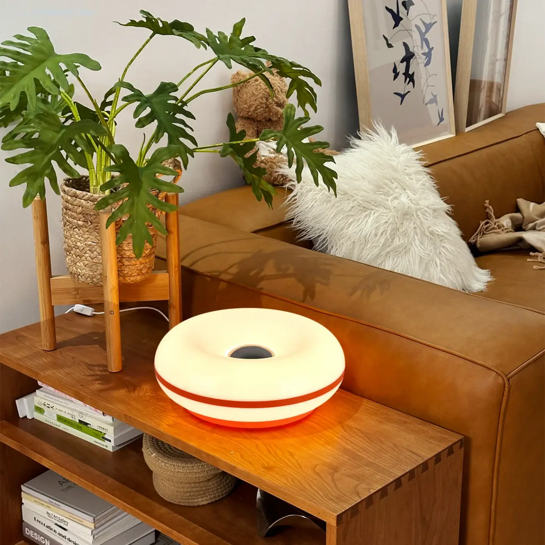 Lampe de table hausla cream beige anneau avec base orange lumineuse et bande rouge design unique idée cadeau originale