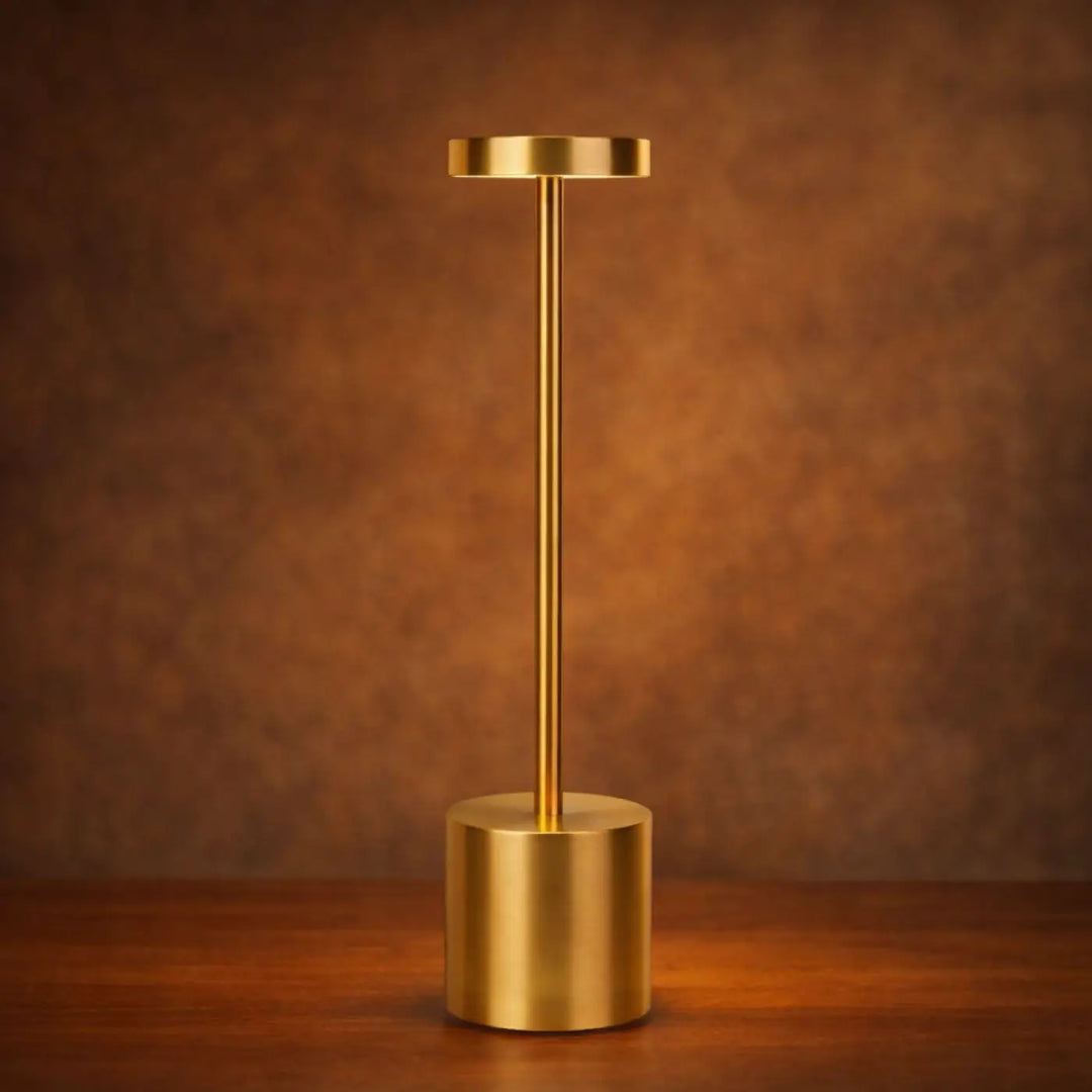 Lampe de chevet cordless mini lampe ultra-pratique en metal doré avec base cylindrique et tige fine minimaliste