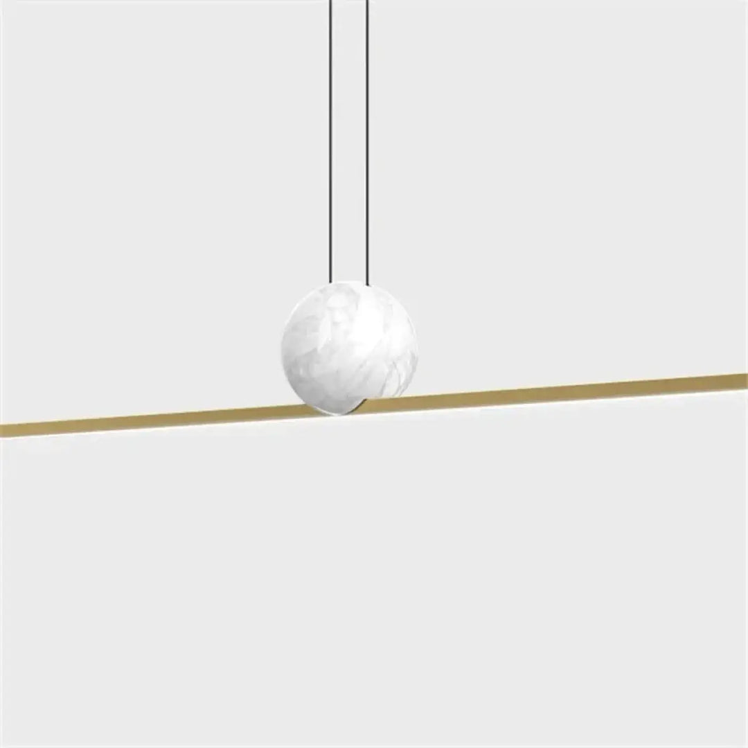Suspension luminaire linire avec abat-jour sphérique minimaliste en marbre blanc suspendu par deux cordons noirs fins