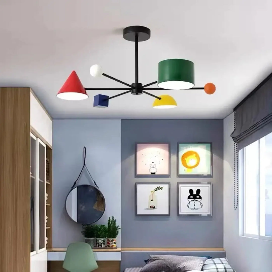 Suspension luminaire contri avec six abat-jours géométriques colorés et un noyau central noir moderne