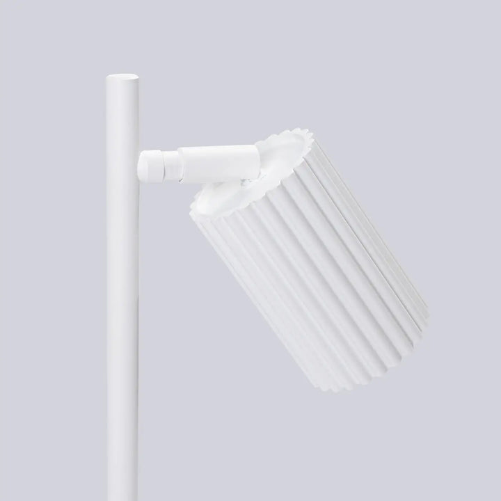 Lampe a poser karbon blanc avec abat-jour plissé design minimaliste et ampoules gu10 interchangeables pour plafonnier karbon allie