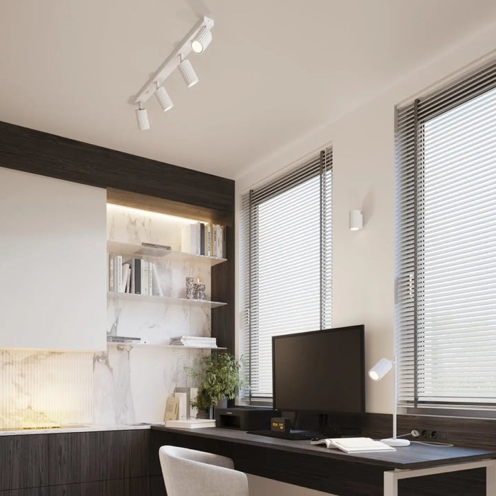 Plafonnier karbon allie blanc avec ampoules gu10 interchangeables et design minimaliste à spots ajustables