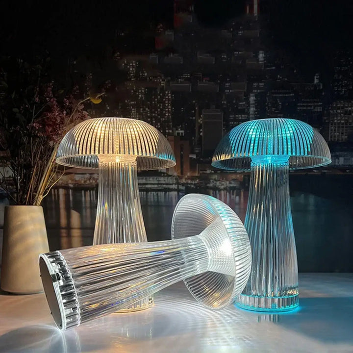 Lampe de table strilia design champignon aux reflets clairs en led chaleur et bleu pâle ribbée en forme de champignon