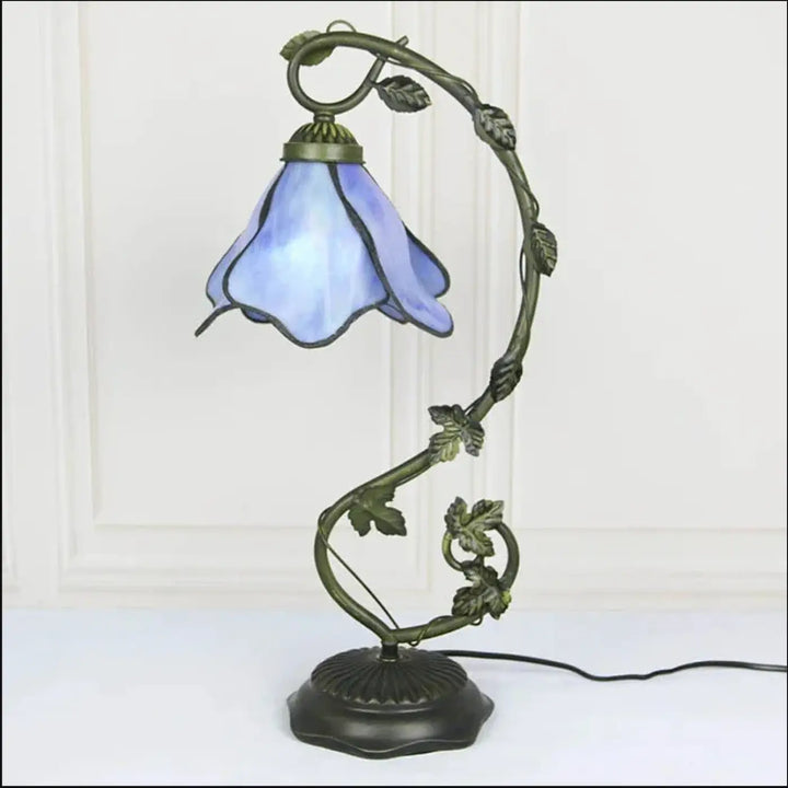 Lampe de table fleur en verre dépoli style élégant