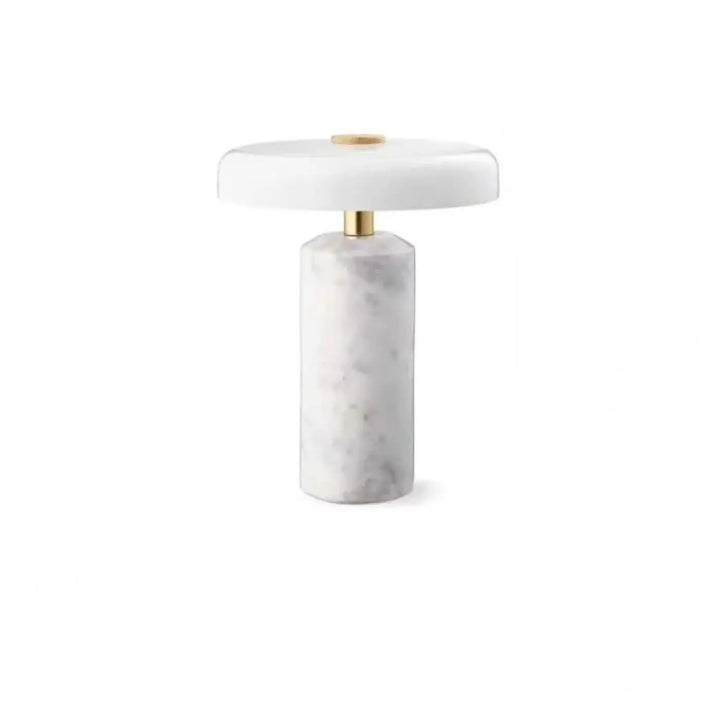 Lampe de table marbelia en marbre blanc élégant avec base dorée polie et abat-jour circulaire