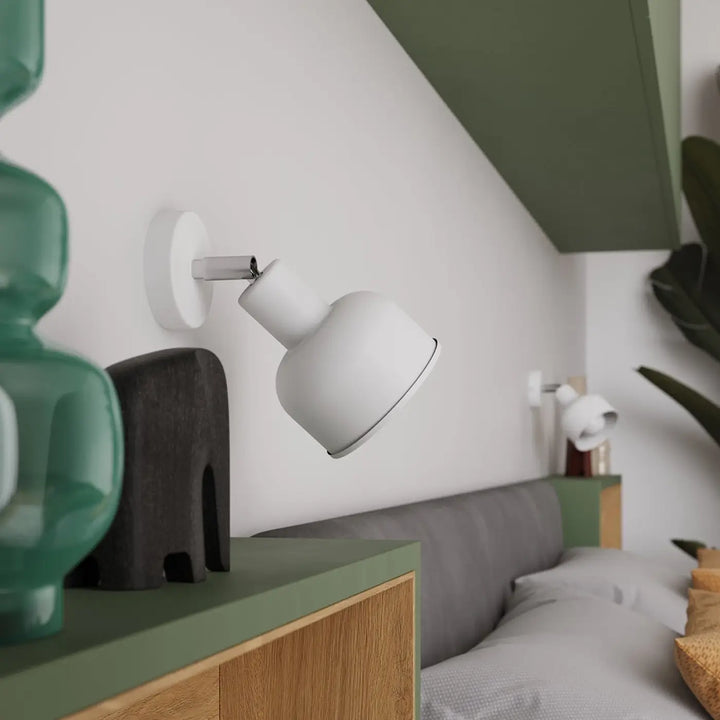 Lampe elba plafonnier blanc à montage mural avec design minimaliste et finition matte pour un minimalisme combiné déléments subtils