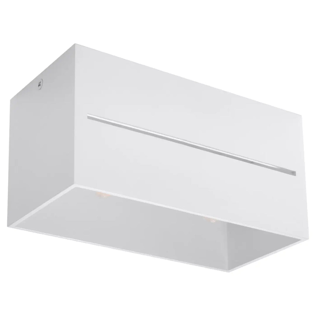 Plafonnier lobo 2 blanc avec design minimaliste et perforation linéaire pour un spectacle lumineux élégant