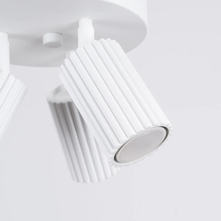 Plafonnier karbon allie blanc à design minimaliste avec ampoules gu10 interchangeables et rainures verticales