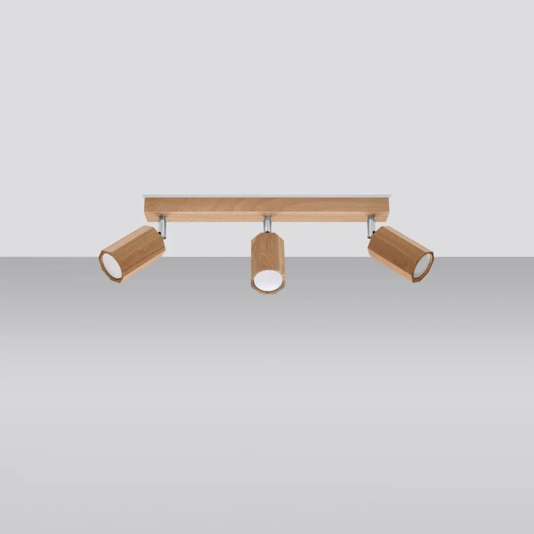 Plafonnier zeke 3 en chêne avec trois abat-jours cylindriques en bois naturel sur barre métallique moderne