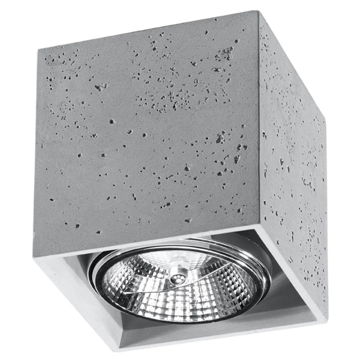 Plafonnier valde en béton durable gris avec luminaire encastré finition chrome facile à nettoyer