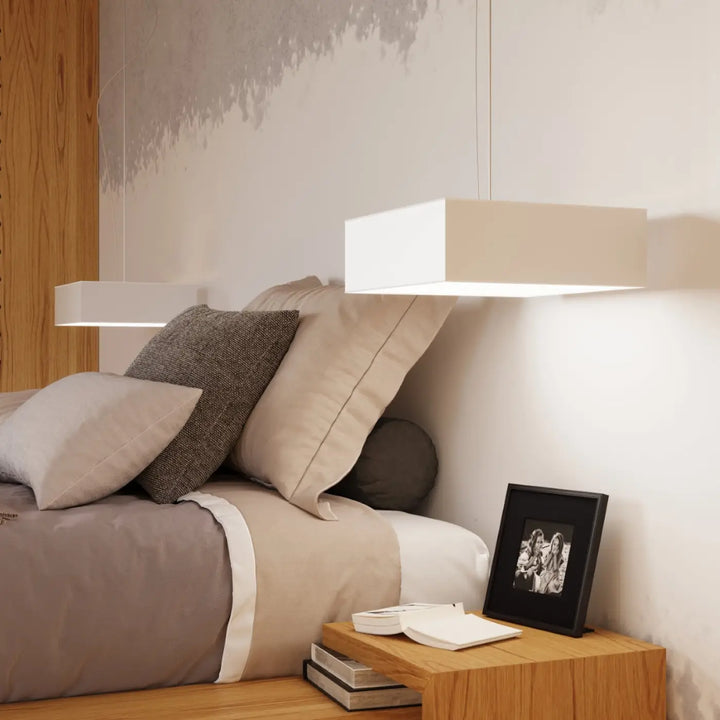 Luminaire plafonnier horus 35 blanc avec design moderne minimaliste forme riche pour éclairage polyvalent