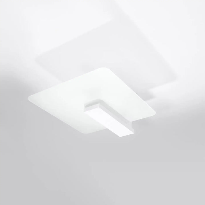 Plafonnier lappo blanc minimaliste avec design moderne et carré adapté aux lampes surprenantes et bois suspendu