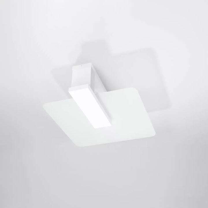 Plafonnier Lappo blanc en led rectangulaire moderne avec design minimaliste adapté aux lampes surprenantes bois suspendu