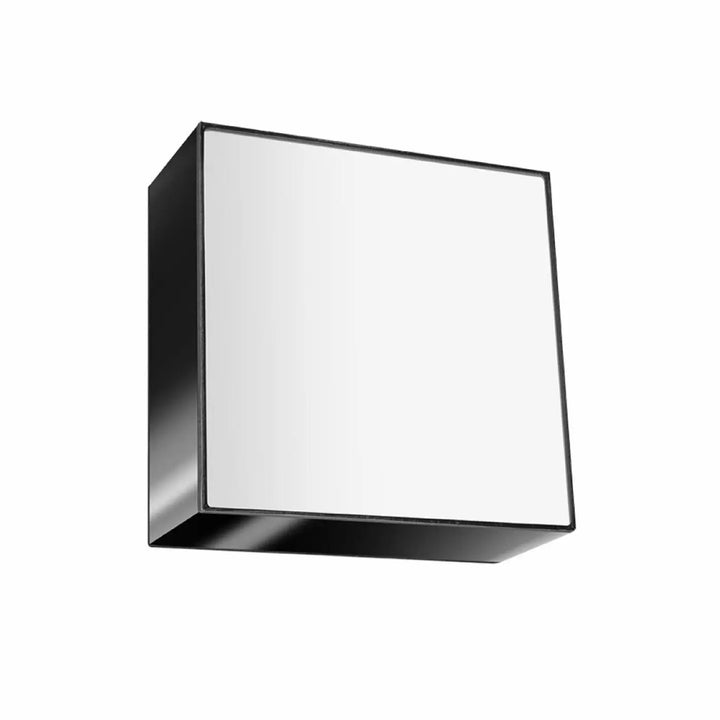 Luminaire plafonnier horus noir carré avec éclairage polyvalent et forme riche au design moderne et épuré