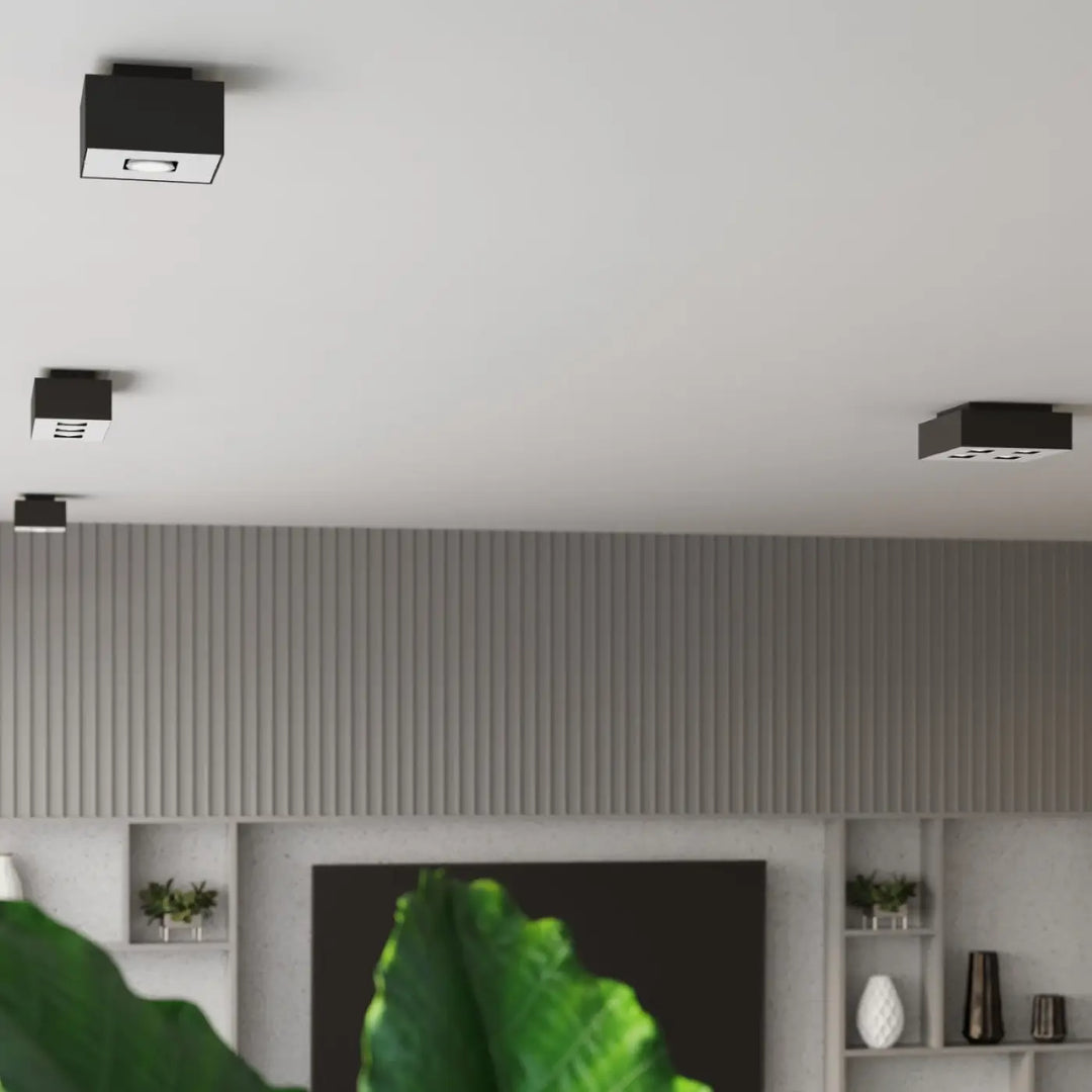 Plafonnier moderne mono noir avec spots encastrés carrés au design minimaliste luminaire plafonnier mono