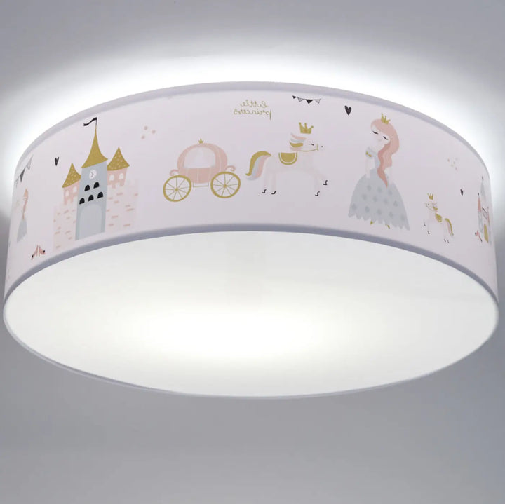 Luminaire plafonnier chambre fille avec abat-jour en tissu blanc illustré de châteaux princesse et licornes pastel