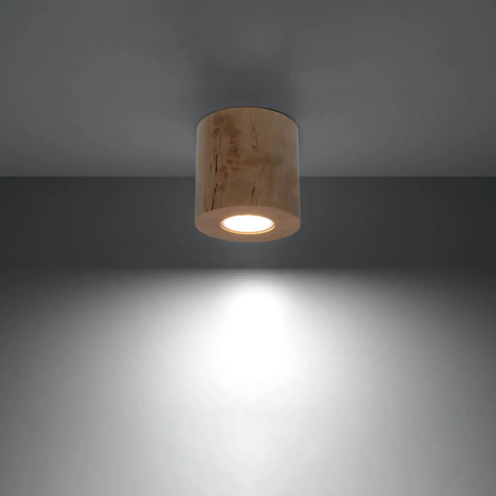 Luminaire plafonnier orbis en bois naturel cylindrique avec led blanc chaud pour une ambiance chaleureuse montée individuellement
