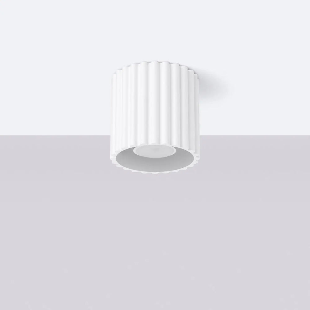 Luminaire plafonnier aura 1 blanc avec forme unique inspirée, cylindrique, rainures verticales et finition mate