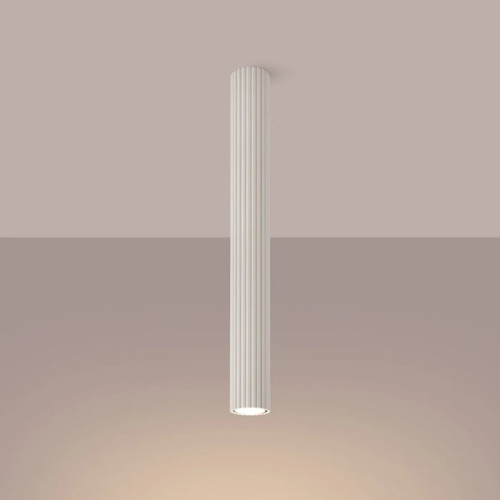 Plafonnier karbon 60 beige design minimaliste avec ampoules gu10 interchangeables et fini en vertical blanc élégant