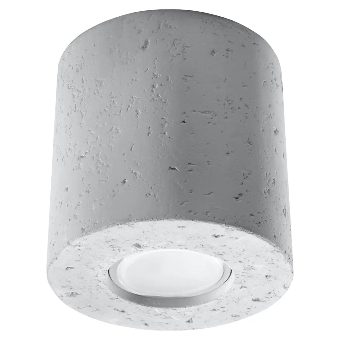 Plafonnier orbis béton en béton gris texturé avec panneau led circulaire blanc encastré au plafond