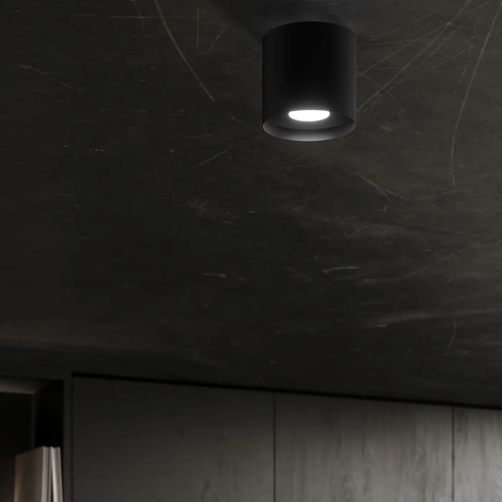 Luminaire plafonnier mika noir cylindrique encastré avec design moderne plafond mika allie simplicité élégante