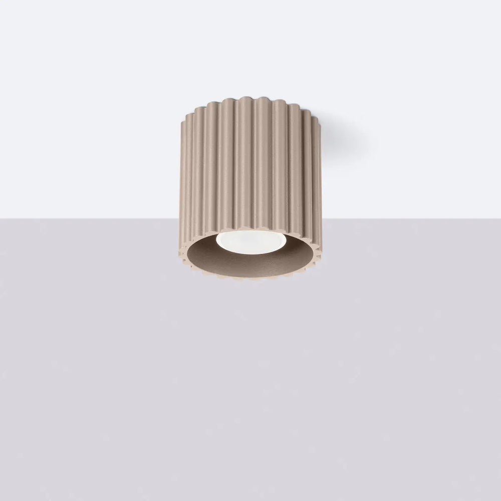 Luminaire plafonnier aura 1 taupe forme unique inspirée beige nervuré cylindre mat encastré au plafond