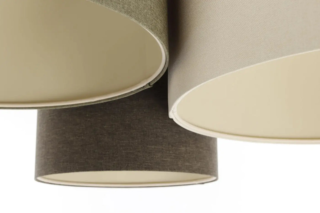 Luminaire plafond trio boho elegant avec abat-jour cylindriques en tissu naturel texturé marron gris vert gris crème