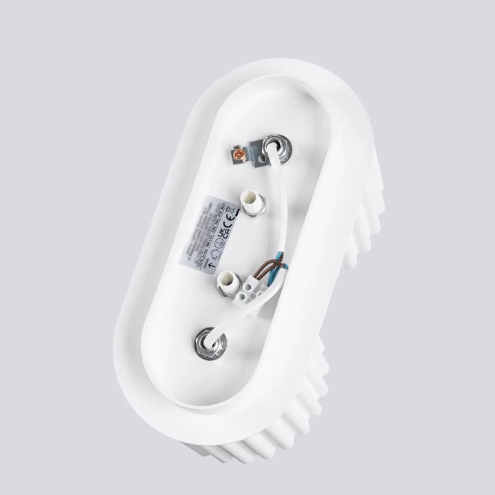 Luminaire plafonnier aura 2 blanc avec forme unique inspirée, extérieur nervuré et câblage visible