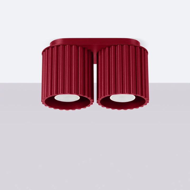 Plafonnier rouge bordeaux aura 2 à double tête récessée avec abat-jour cylindrique nervuré en forme unique inspirée