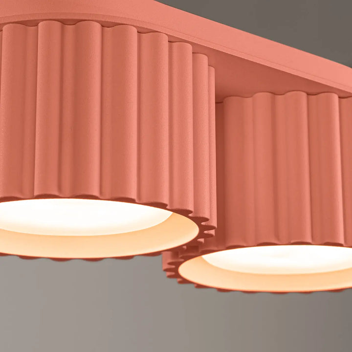 Luminaire plafonnier aura 2 peach avec forme unique inspirée en corail moderne et abat-jour cannelé cylindrique