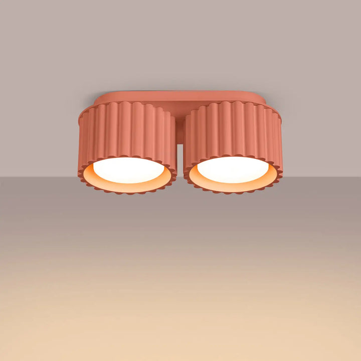 Luminaire plafonnier aura 2 peach avec double éclairage corail et abat-jours cannelés texturés forme unique inspirée