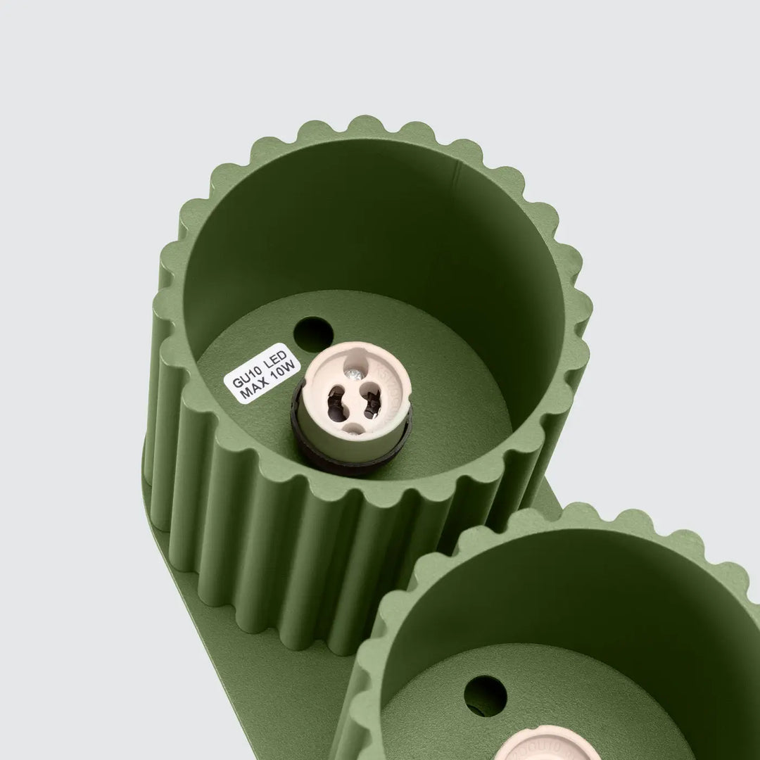 Luminaire plafonnier aura 2 vert olive en plastique nervuré avec douille gu10 led forme unique inspirée