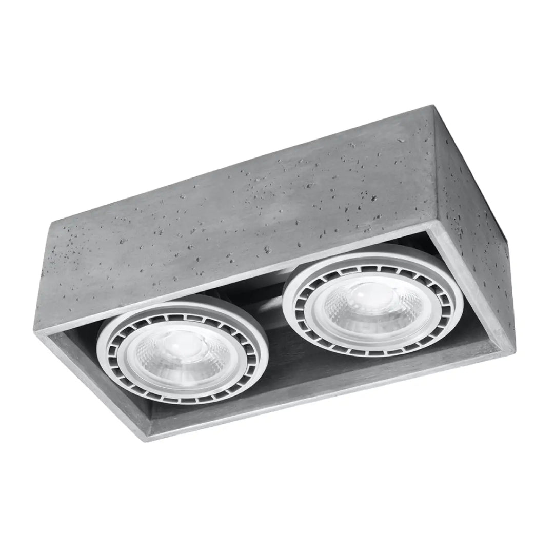 Luminaire plafonnier quatre 2 en béton avec texture béton et deux spots intégrés pour sentir mieux au plafond quatro