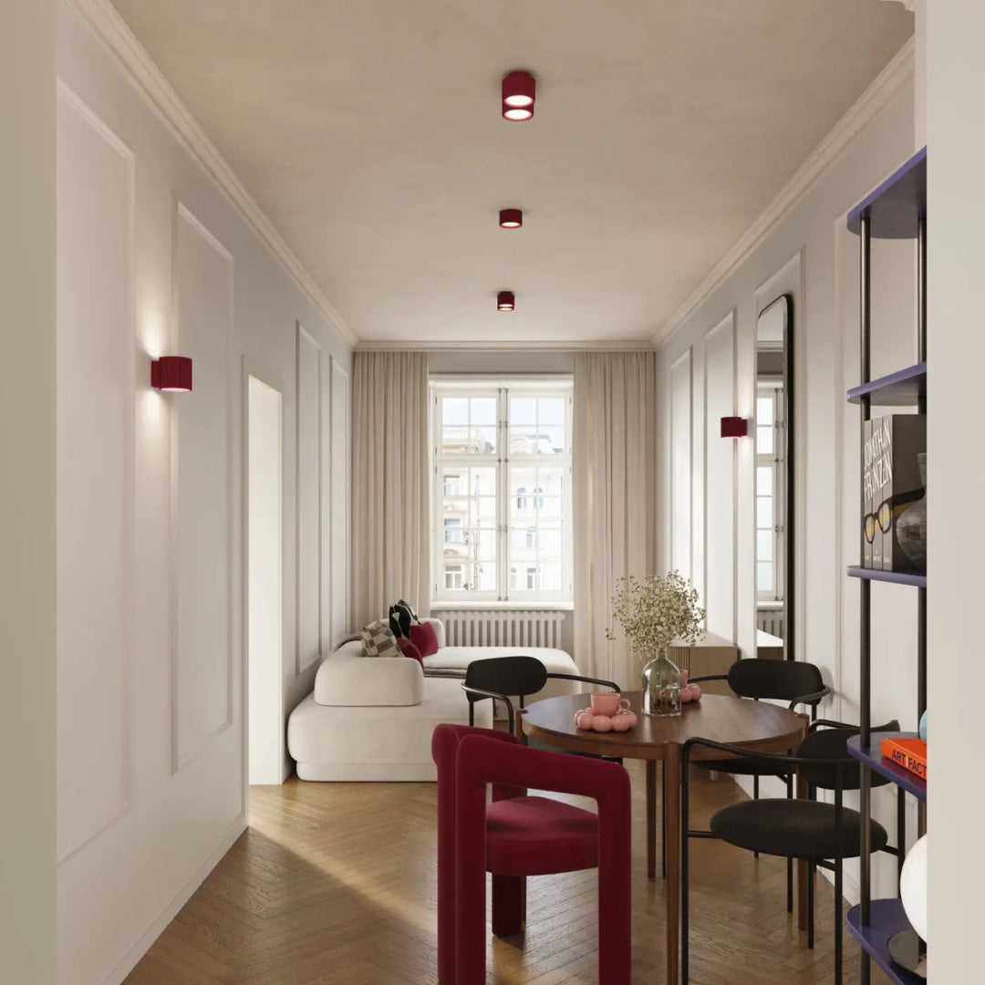 Luminaire plafonnier aura 2 bordeaux avec forme unique inspirée de design moderne en cylindres rouges encastrés