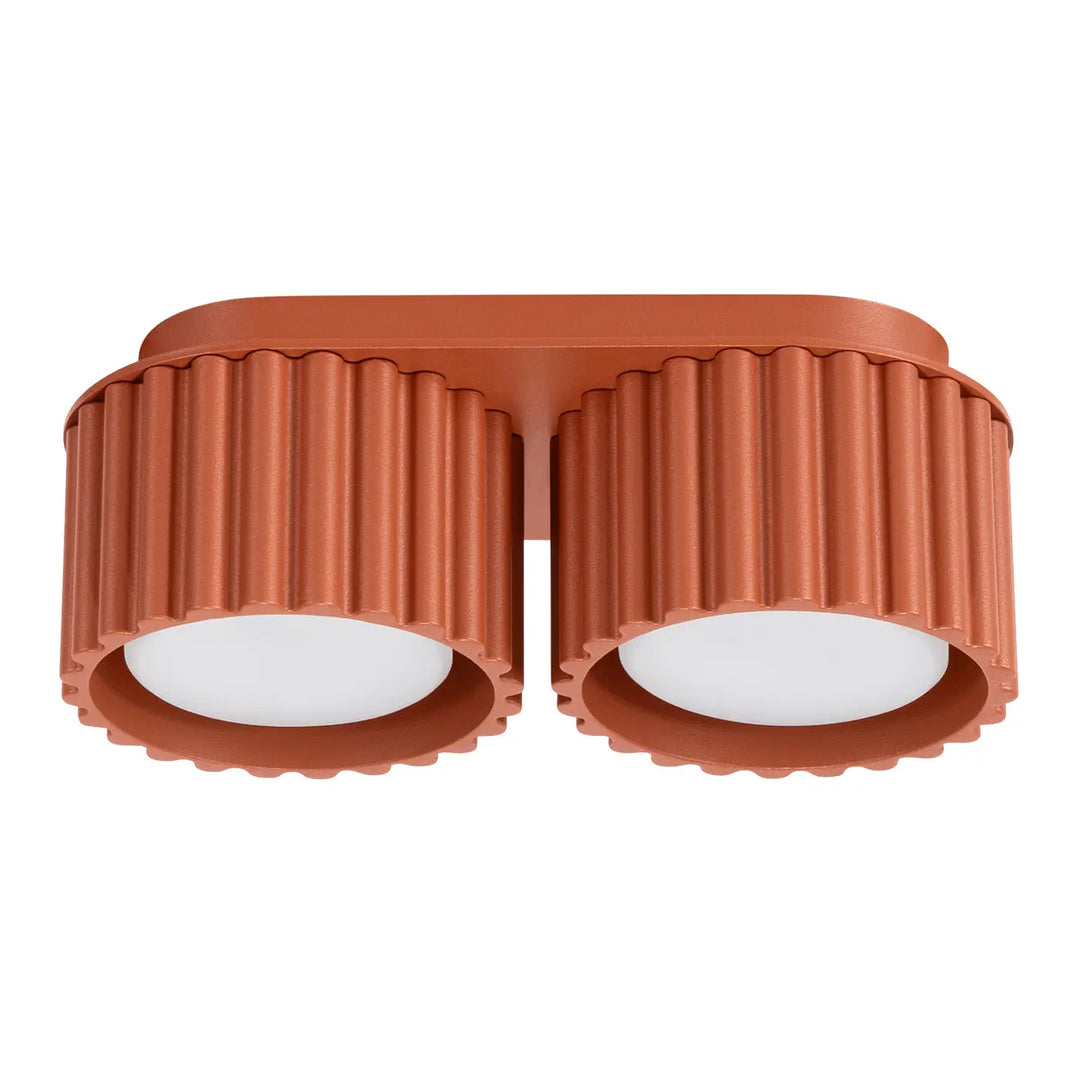 Luminaire plafonnier aura 2 rouge ochra avec forme unique inspirée de double éclairage terracotta à abat-jours cannelés