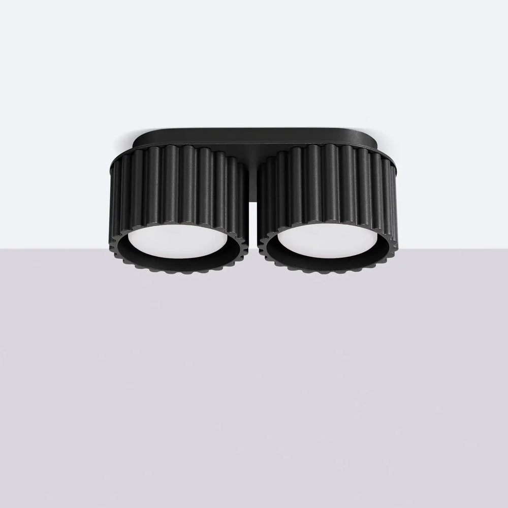 Luminaire plafonnier aura 2 noir avec forme unique inspirée, boîtier métal mat cannelé et diffuseurs verre dépoli