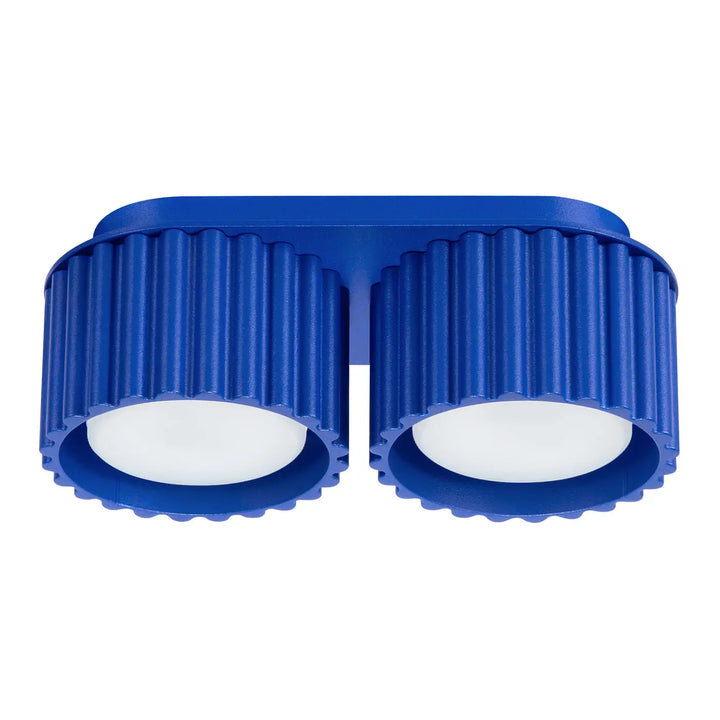 Luminaire plafonnier aura 2 outremer avec forme unique inspirée et boîtier cannelé bleu à ampoules blanches circulaires
